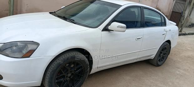 Nissan Altima 2006 White