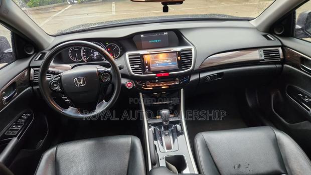 Honda Accord LX 4dr Sedan FWD (2.4L 4cyl 2A) 2017 Black