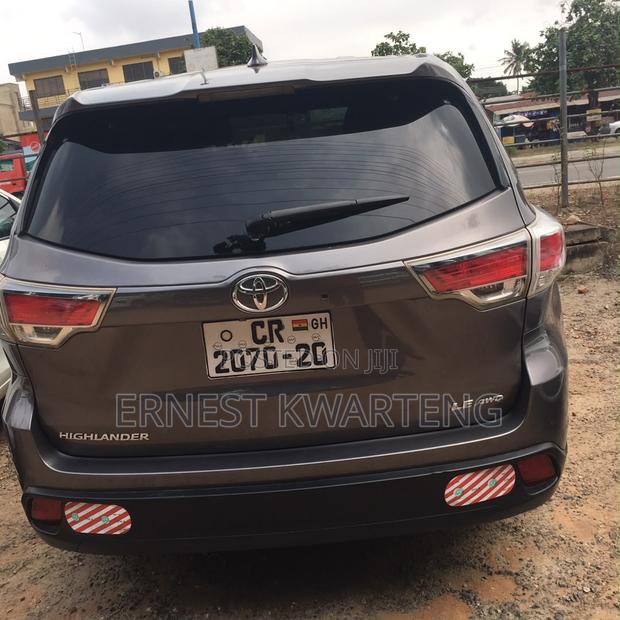 Toyota Highlander 2018 Gray