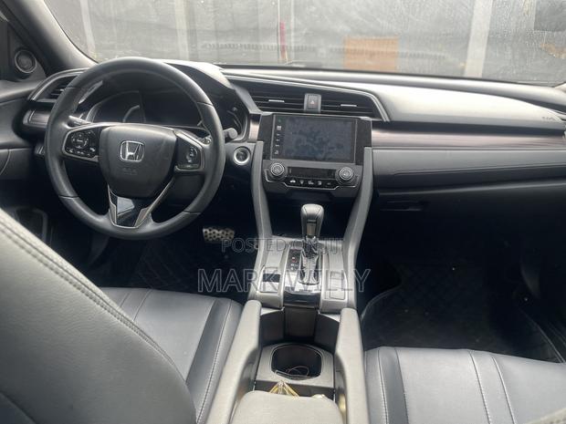 Honda Civic Sport Touring 2021 White