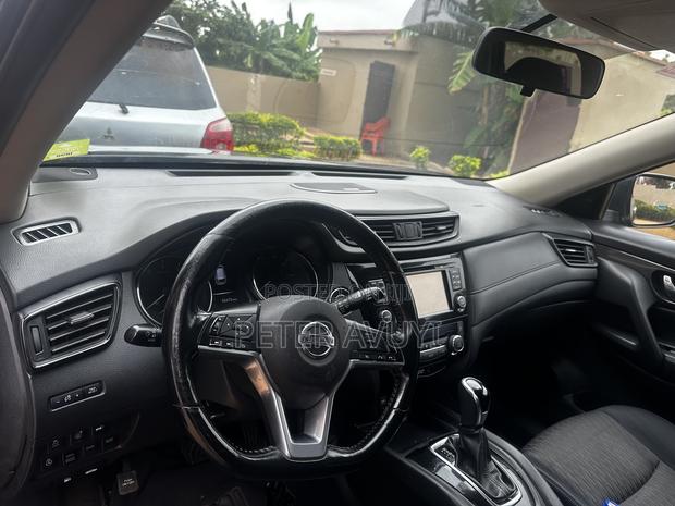 Nissan Rogue SV AWD 2020 Black