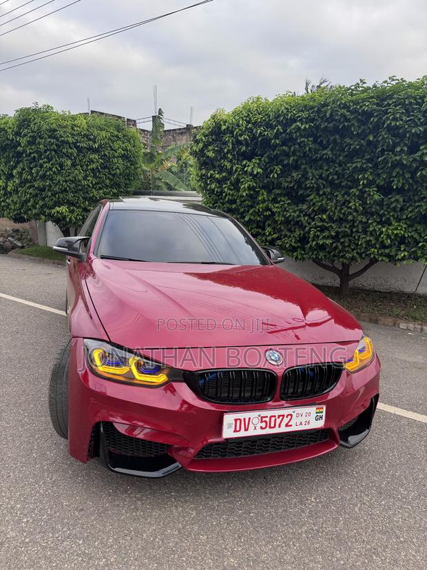 BMW 320i 2016 Red