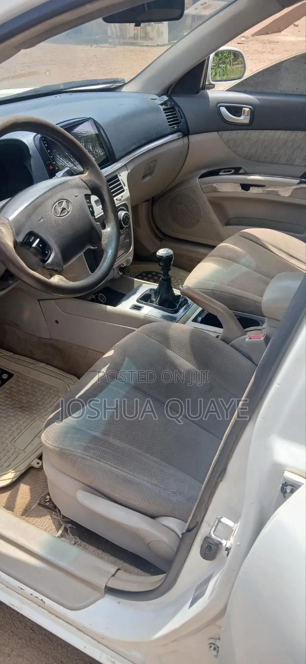 Hyundai Sonata 2009 White