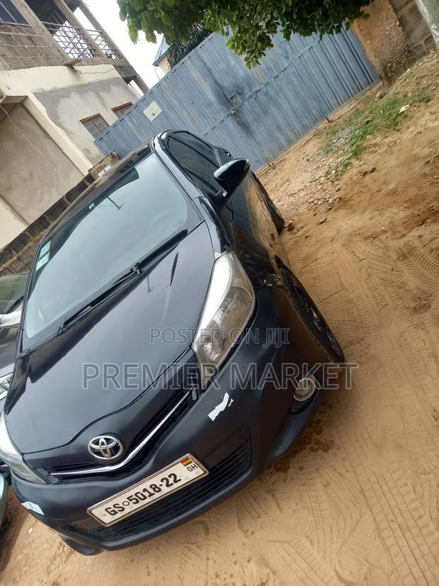 Toyota Vitz 1.3 FWD 5dr 2012 Black