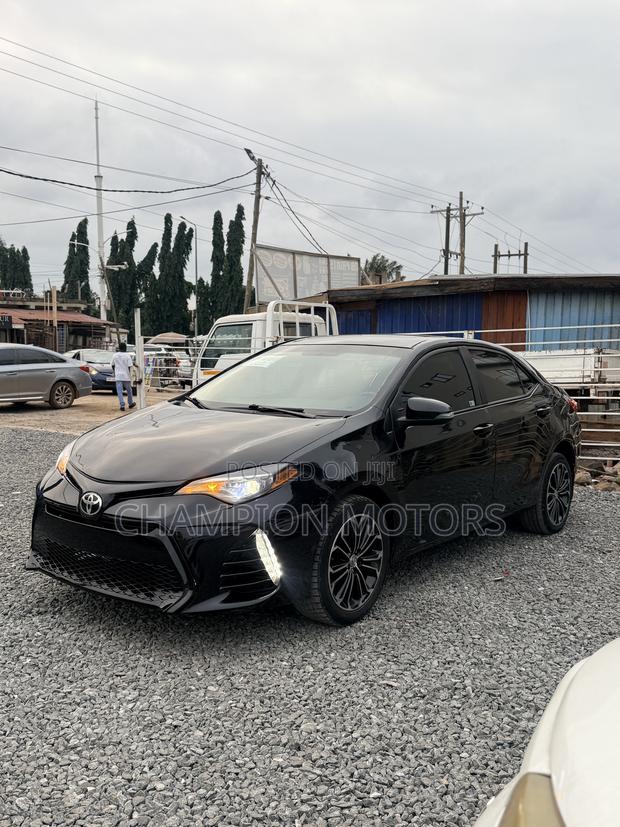 Toyota Corolla 2014 Black
