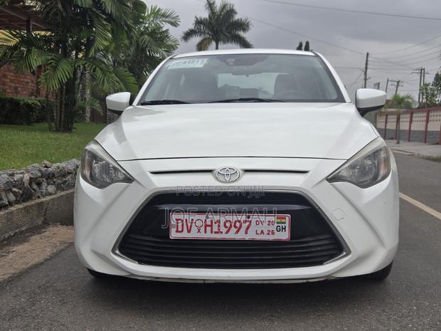 Toyota Yaris iA 1.5 FWD 2016 Off white