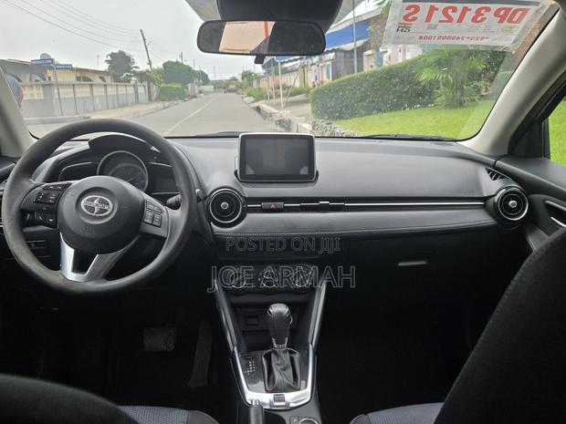 Toyota Yaris iA 1.5 FWD 2016 Off white