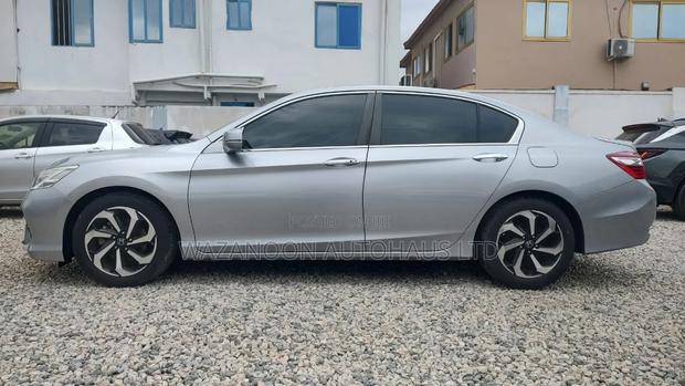 Honda Accord 2017 Gray