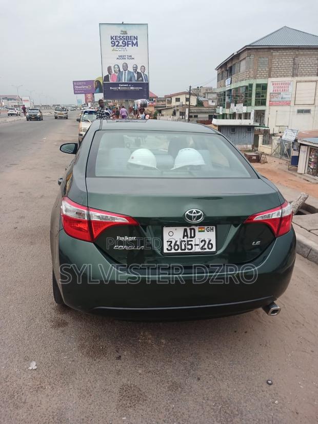 Toyota Corolla 2017 Green