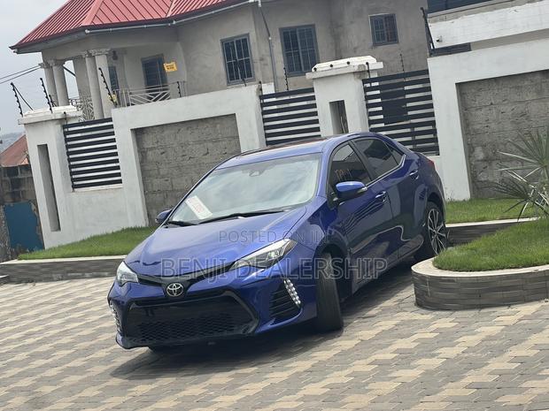 Toyota Corolla XSE (1.8L 4cyl 2A) 2018 Blue