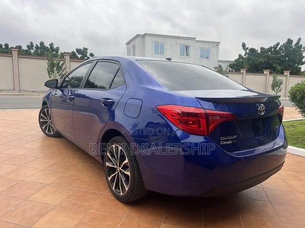 Toyota Corolla XSE (1.8L 4cyl 2A) 2018 Blue