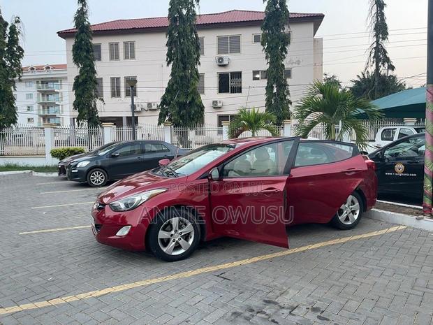 Hyundai Elantra 2012 Burgundy