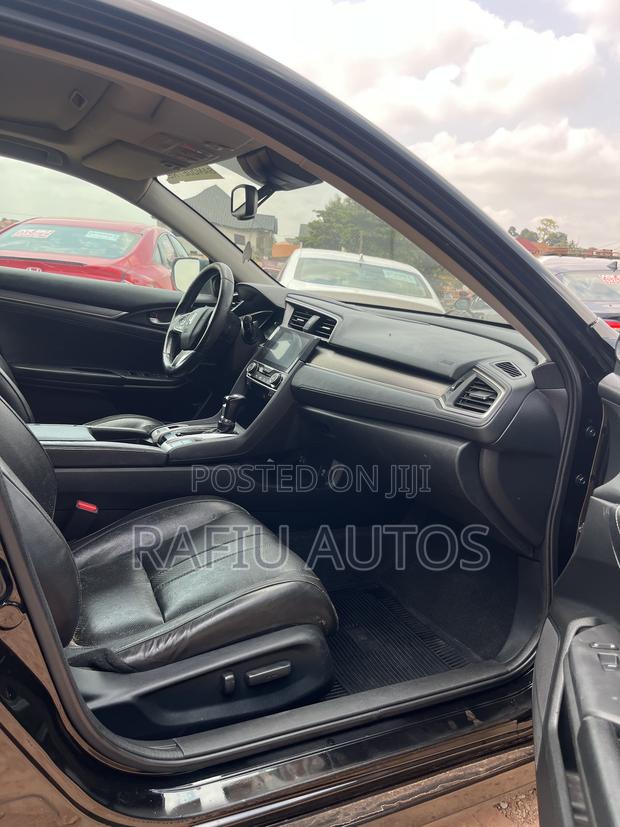 Honda Civic Touring 4dr Sedan (1.5L 4cyl) 2017 Black