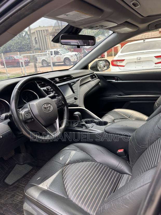 Toyota Camry SE 4dr Sedan (2.5L 4cyl 6A) 2017 Blue