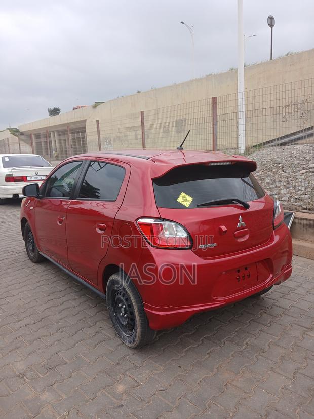 Mitsubishi Mirage SE 2021 Red