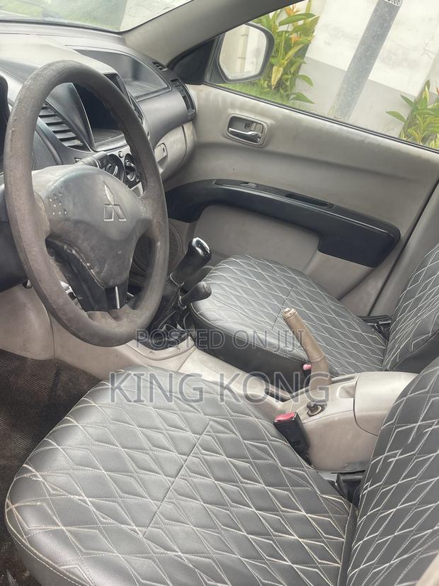 Mitsubishi L200 Double Cab 2.5 136hp 4WD 2009 Blue