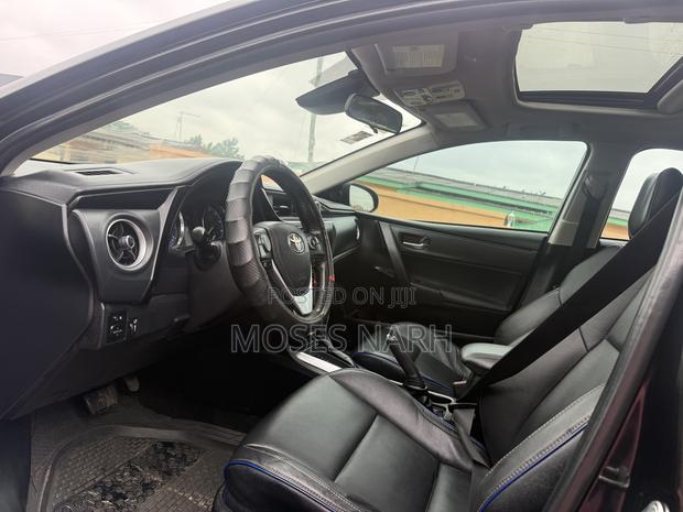 Toyota Corolla XSE (1.8L 4cyl 2A) 2019 Black