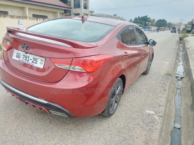 Hyundai Elantra 2013 Red