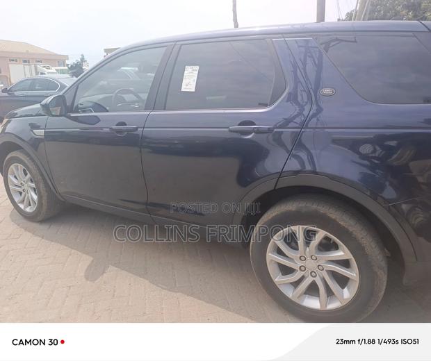 Land Rover Discovery Sport 2016 Blue