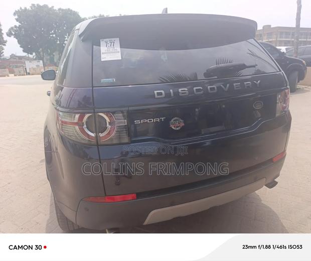 Land Rover Discovery Sport 2016 Blue
