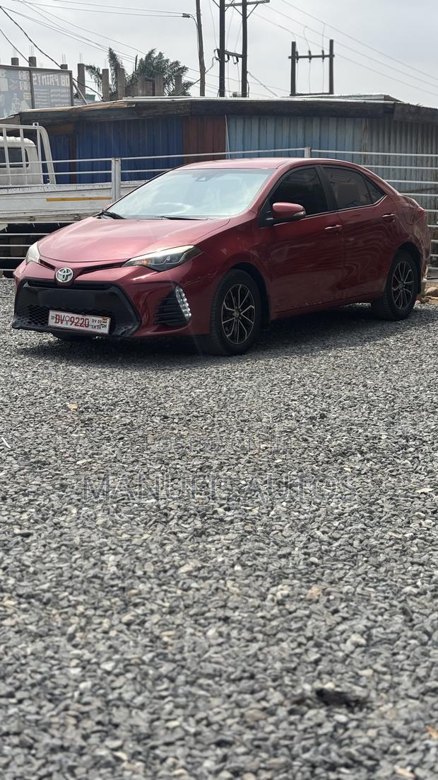 Toyota Corolla SE (1.8L 4cyl 2A) 2018 Red