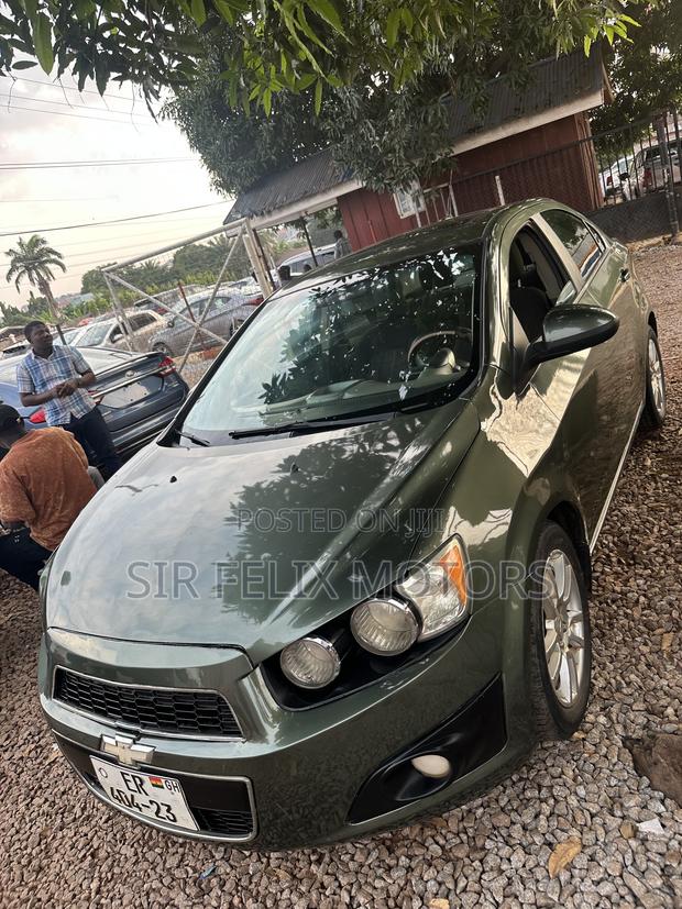 Chevrolet Sonic LT 2016 Green