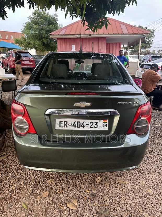 Chevrolet Sonic LT 2016 Green