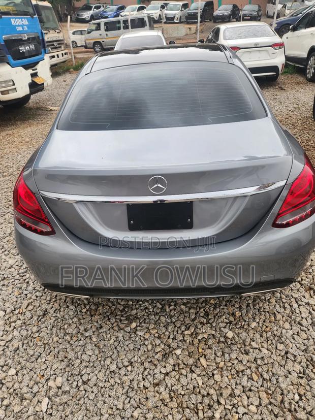 Mercedes-Benz C300 Luxury Sedan RWD (2.0L 4cyl 7A) 2016 Gray