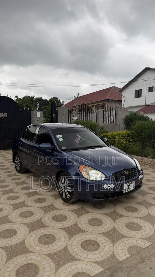 Hyundai Accent 2010 Blue