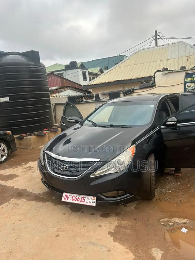 Hyundai Sonata Limited 2.0T Sedan (2.0L 4cyl 6A) 2012 Black