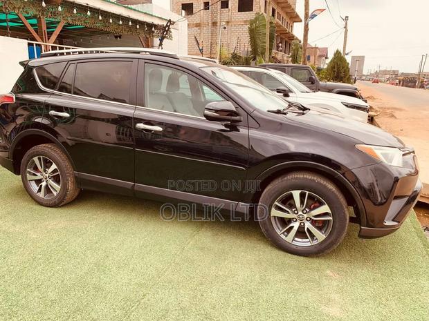 Toyota RAV4 2017 Black