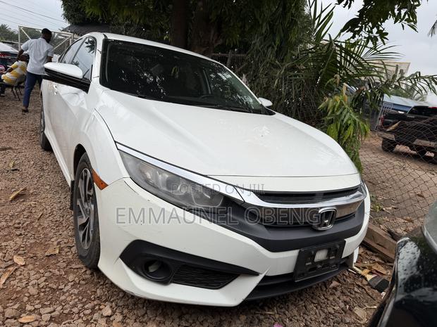 Honda Civic 2019 White