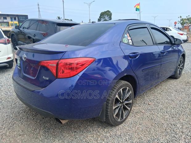 Toyota Corolla 2018 Blue