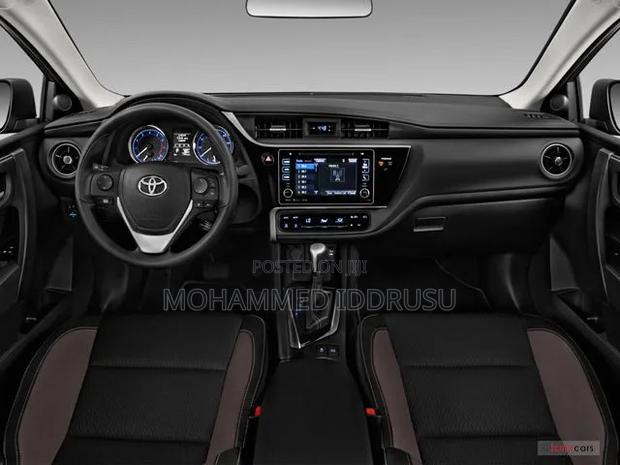 Toyota Corolla 2018 Gray