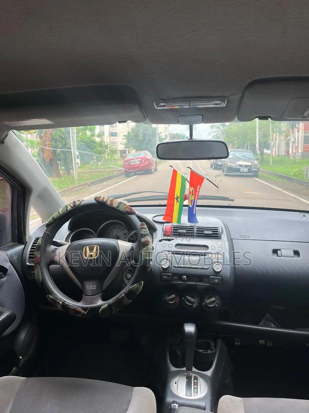 Honda Fit Automatic 2008 Gray