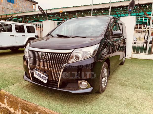 Toyota Voxy V 4WD 8-Seater 2015 Black