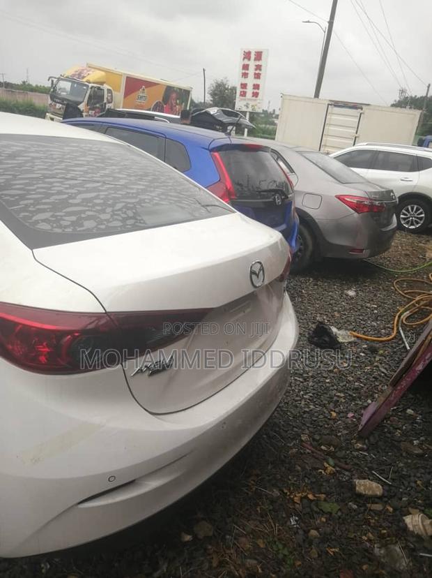 Mazda Axela 2015 White