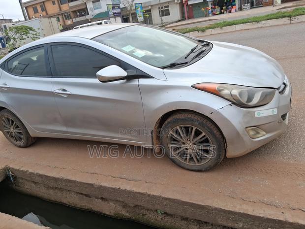 Hyundai Elantra 2013 Silver