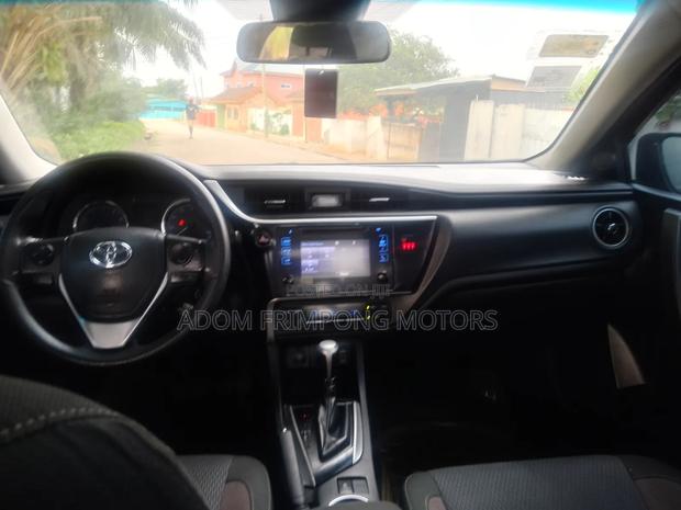Toyota Corolla 2017 Black