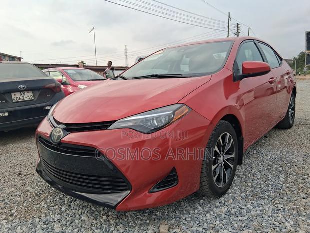 Toyota Corolla 2017 Red
