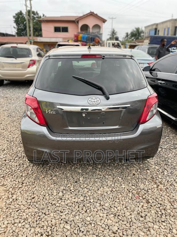 Toyota Vitz 2012 Gray