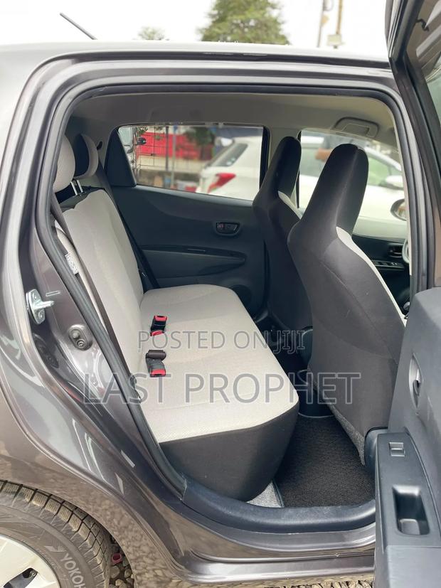 Toyota Vitz 2012 Gray