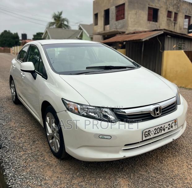 Honda Civic 2012 White