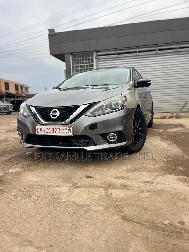 Nissan Sentra SR 2019 Gray