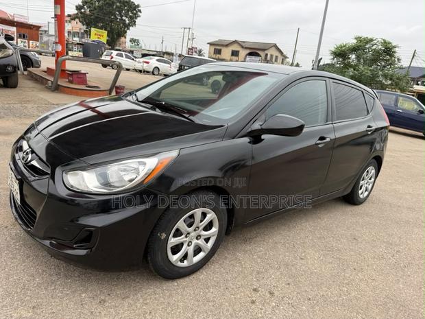 Hyundai Accent GLS Automatic 2012 Black