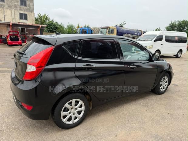 Hyundai Accent GLS Automatic 2012 Black