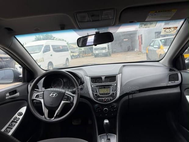 Hyundai Accent GLS Automatic 2012 Black