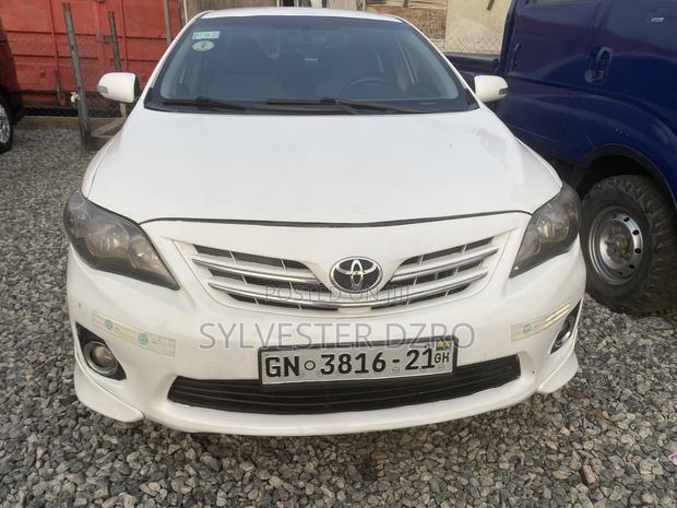 Toyota Corolla 2011 White