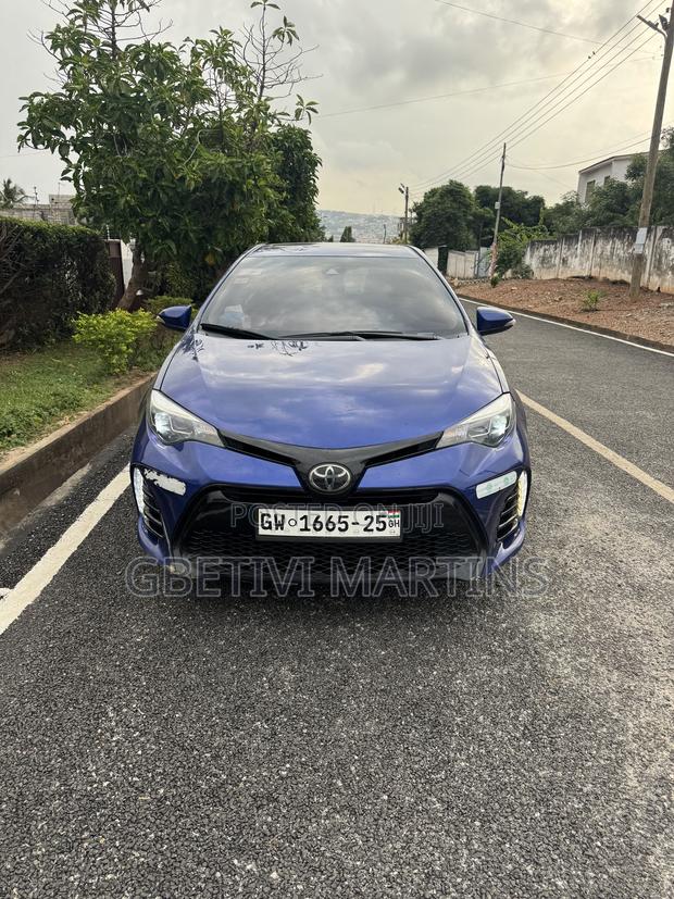 Toyota Corolla 2018 Blue