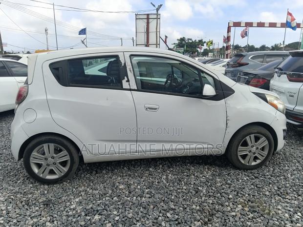 Chevrolet Spark 2014 White